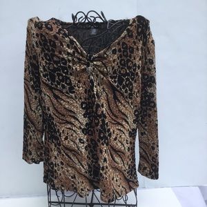Dana Taylor cheetah top Sz large